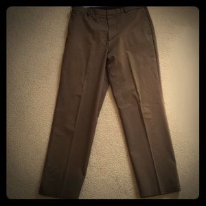 36x34 flat front olive green stretch Dockers chino